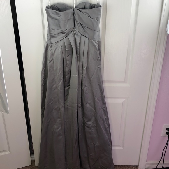 Strapless Sweetheart Ballgown - Picture 4 of 6